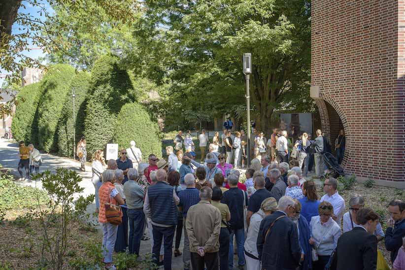 Sfeerbeeld tijdens de opening van het vernieuwde begijnhof in Hasselt op 25 augustus 2025